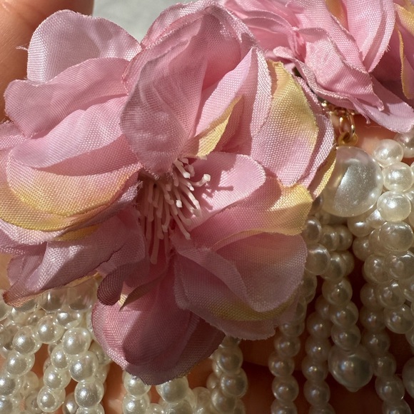 Anthropologe unique bestseller Pink Floral Earrings with Pearl Cascades - Picture 10 of 13